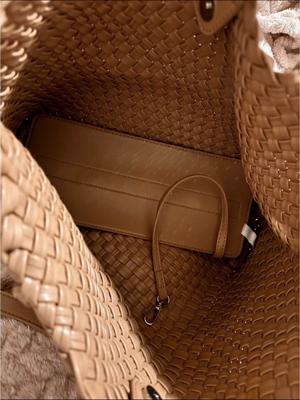 Rachel Zoe Woven bag with clutch - Picture 3 of 7